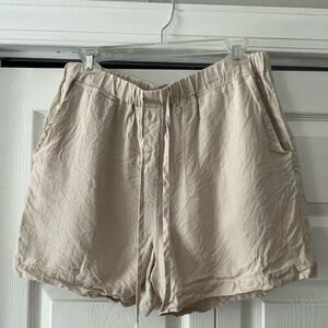 Parachute Shorts, size large